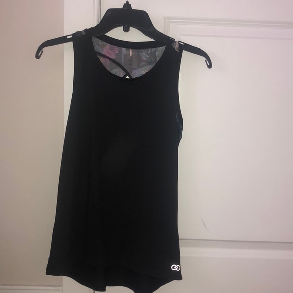 Like new Calia floral top - Picture 2 of 5